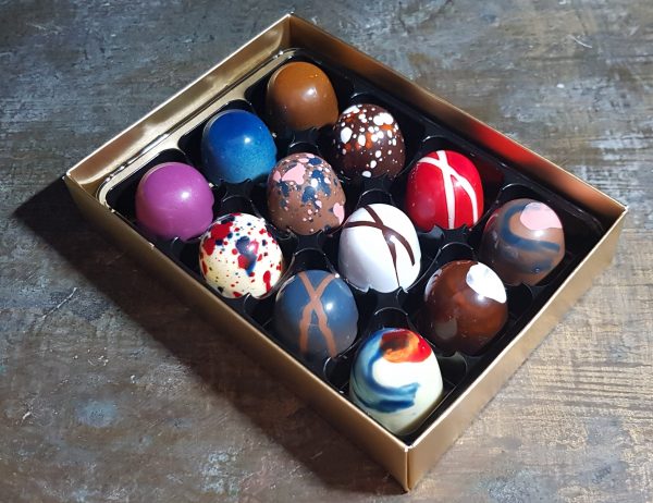 Box of 12 personalised chocolates