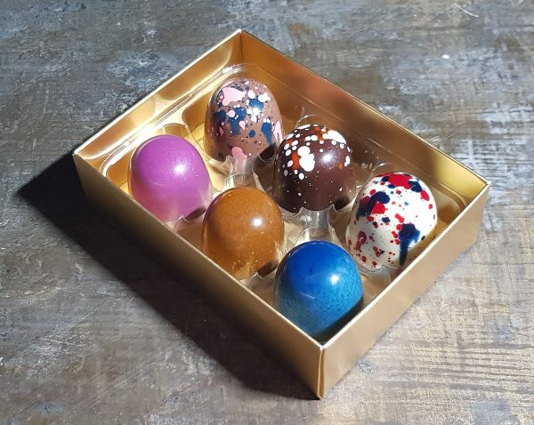 Box of 6 personalised chocolates