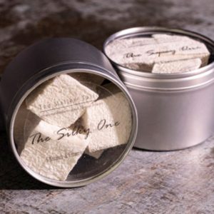 tin of 6 rhubarb and cream mallow, the perfect marshmallow gift from the mallow tailor
